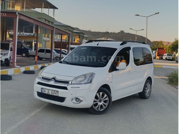 YASİR OTOMOTİV'DEN 2013 MODEL BERLİNGO FULL PAKET
