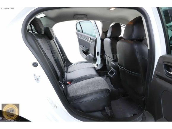 ÖZTÜRK AUTO'DAN HATASIZ OTOMATİK 2019 MEGANE 1.5 DCİ TOUCH