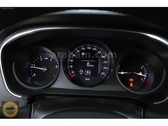 ÖZTÜRK AUTO'DAN HATASIZ OTOMATİK 2019 MEGANE 1.5 DCİ TOUCH