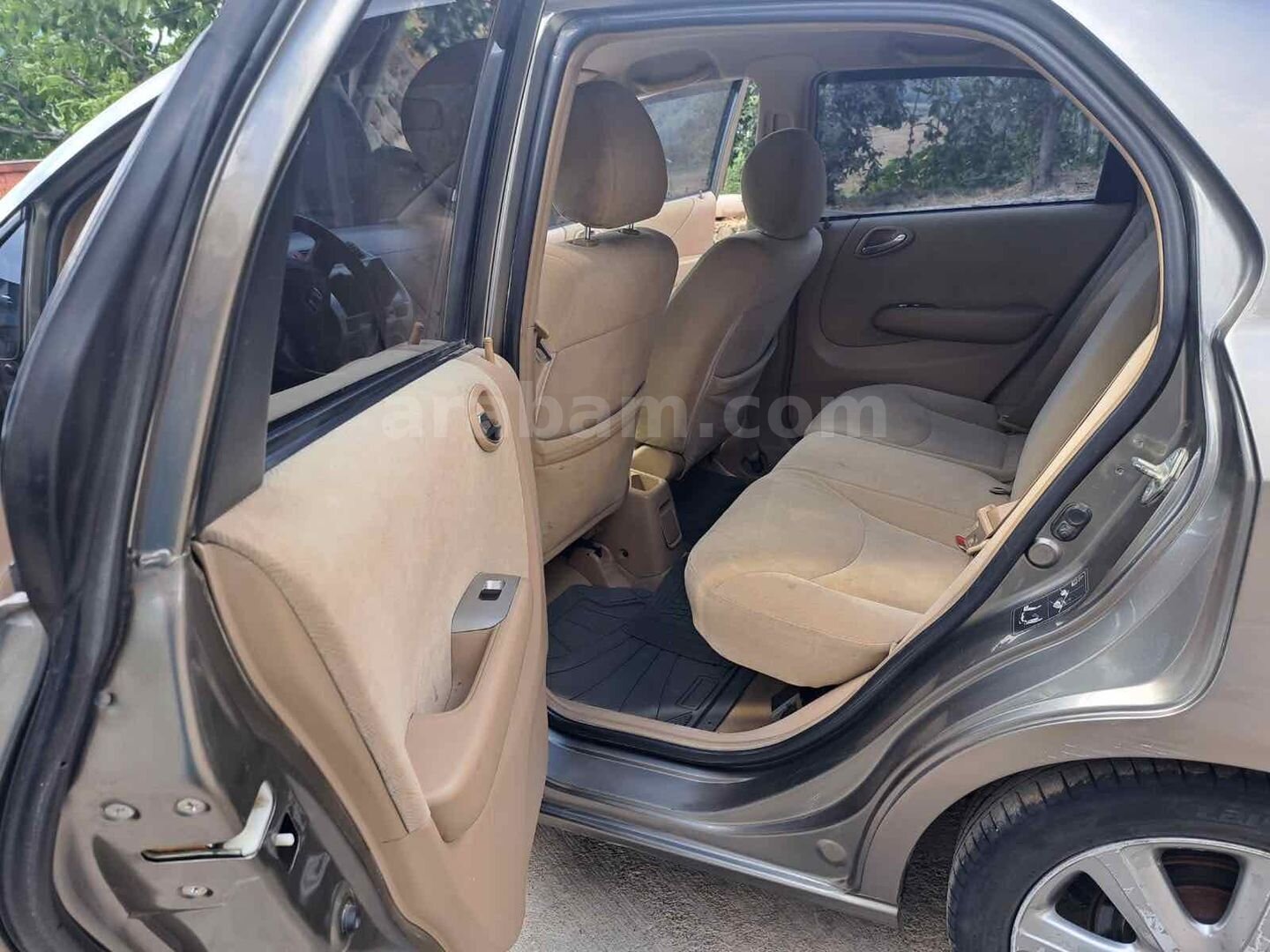 Galeriden Honda City 1.4 Elite 2006 Model İstanbul 399.500 km Bej 5