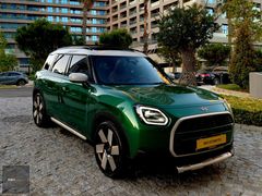 2025 MİNİ COUNTRYMAN 1.5 HİBRİT FAVOURED GARANTİLİ 20.000 KM