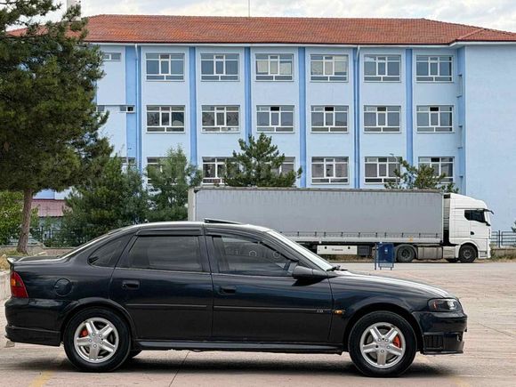 KÜTAHYA ***SANRUFLU Opel Vectra 2.0 CD 1997 Model ***