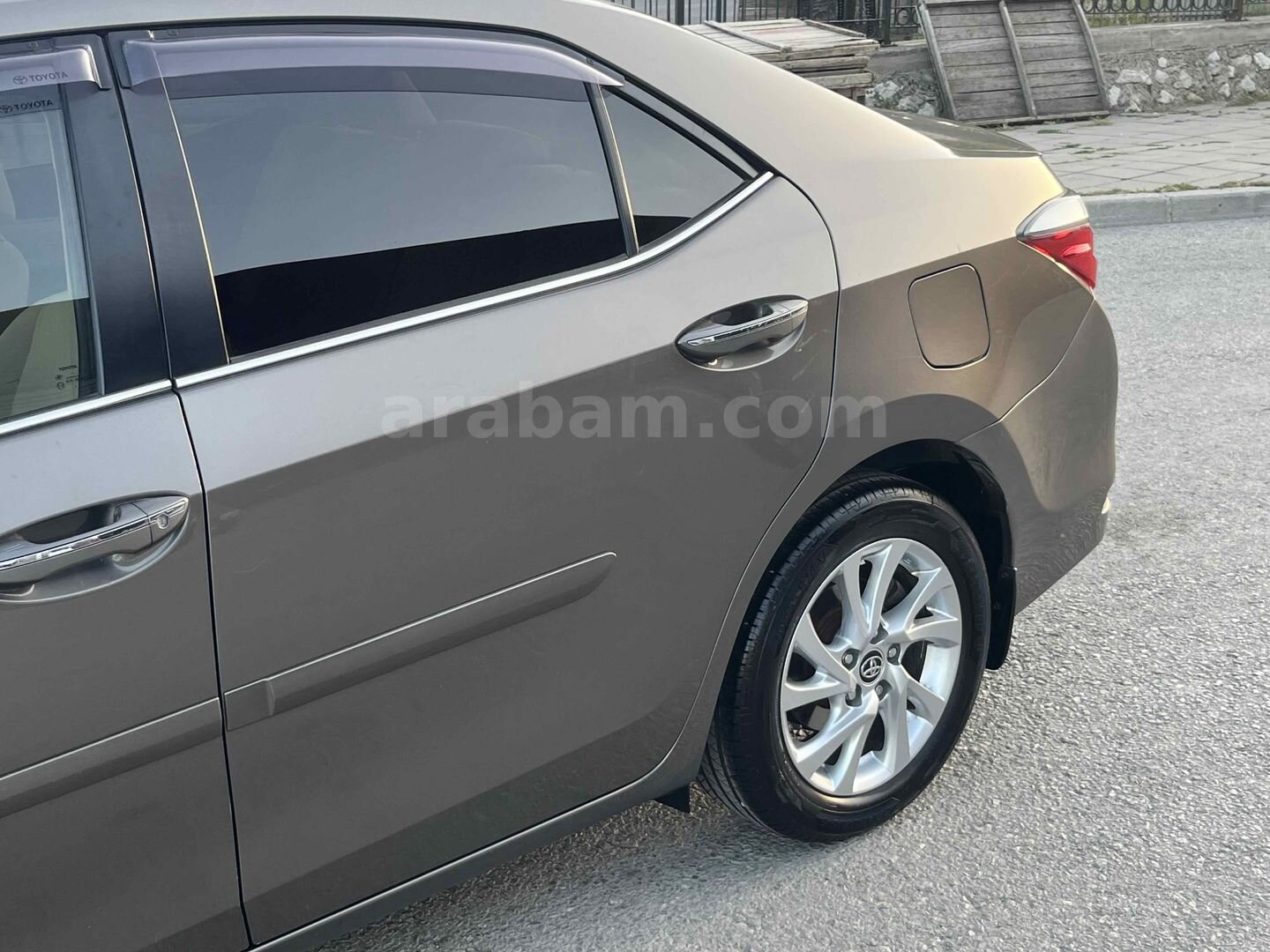 Galeriden Toyota Corolla 1.4 D-4D Advance 2016 Model Burdur 191.500 km Gri 6