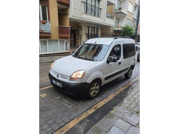Sahibinden Renault Kangoo Multix 1.5 dCi Authentique 2011 Model 