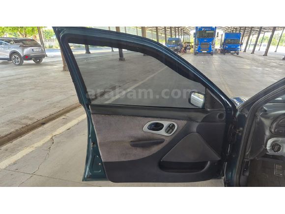 Galeriden Ford Mondeo 2.0 GLX 1997 Model Mersin