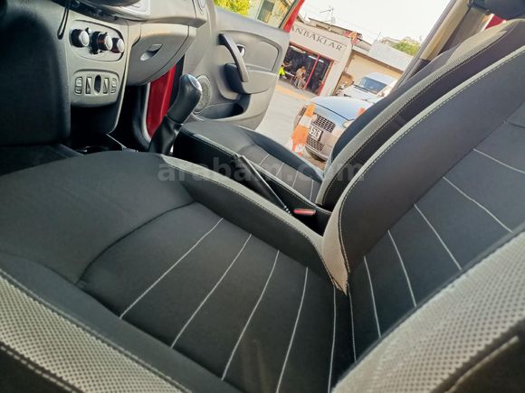 HATASIZ~BOYASIZ~84.000KM~2017 DACİA STEPWAY 1.5DCİ 90HP KARTA 12TAKSİT