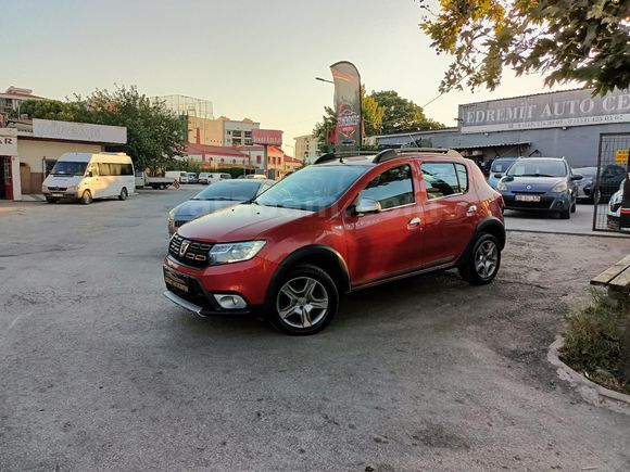 HATASIZ~BOYASIZ~84.000KM~2017 DACİA STEPWAY 1.5DCİ 90HP KARTA 12TAKSİT