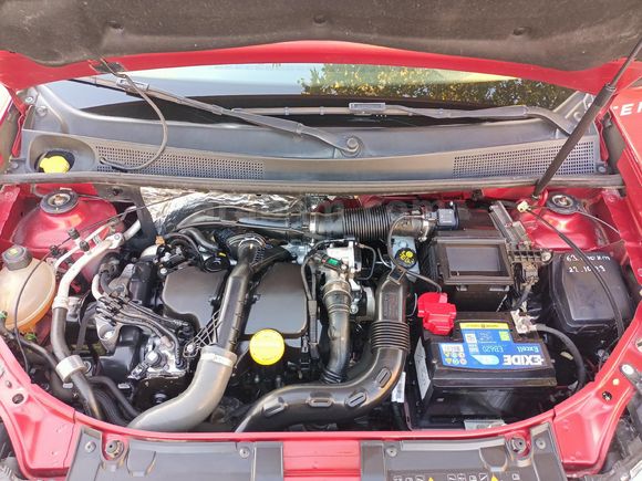 HATASIZ~BOYASIZ~84.000KM~2017 DACİA STEPWAY 1.5DCİ 90HP KARTA 12TAKSİT