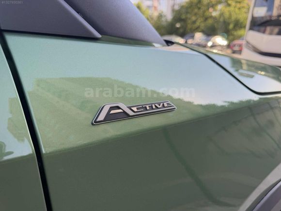 2024 FORD COURİER ACTİVE BOYASIZ ÇİFT RENK GARANTİLİ 22.000 km