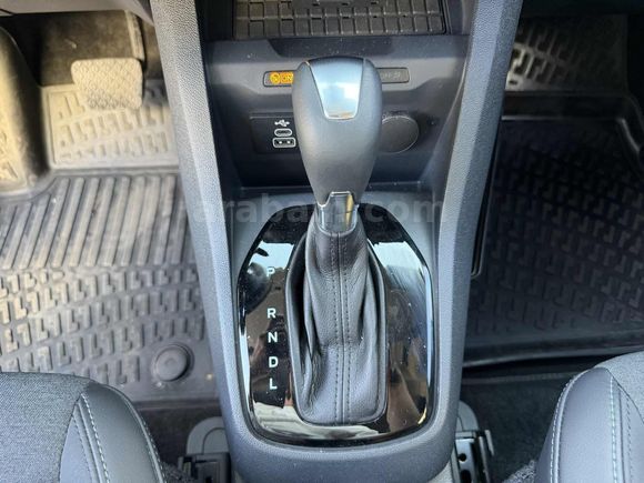 2024 FORD COURİER ACTİVE BOYASIZ ÇİFT RENK GARANTİLİ 22.000 km