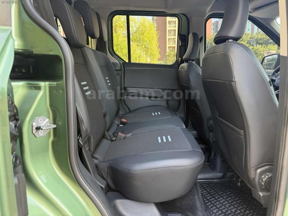 2024 FORD COURİER ACTİVE BOYASIZ ÇİFT RENK GARANTİLİ 22.000 km