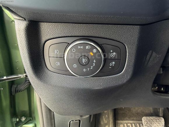 2024 FORD COURİER ACTİVE BOYASIZ ÇİFT RENK GARANTİLİ 22.000 km