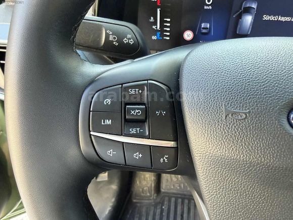 2024 FORD COURİER ACTİVE BOYASIZ ÇİFT RENK GARANTİLİ 22.000 km