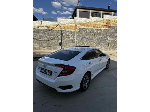 Sahibinden Honda Civic 1.6i VTEC Executive 2017 Model 