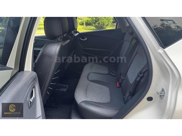 ŞENGÜN OTO'DAN MAKYAJLI KASA CAPTUR 1.5 dci İCON