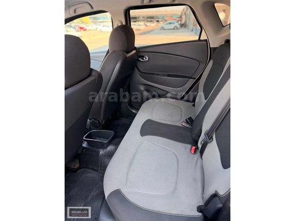 BOYASIZ 2014 137.000KM 1.5 DCi CAPTUR
