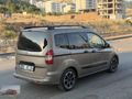 BOYASIZ 2022 COURİER TİTANİUM PLUS 55.000KM