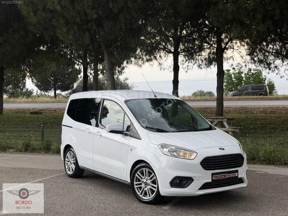 BORDO'DAN 2022 FORD TOURNEO COURİER