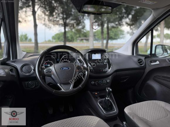 BORDO'DAN 2022 FORD TOURNEO COURİER