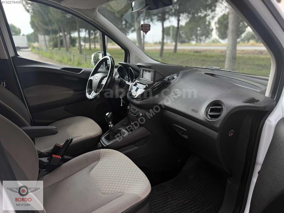 BORDO'DAN 2022 FORD TOURNEO COURİER