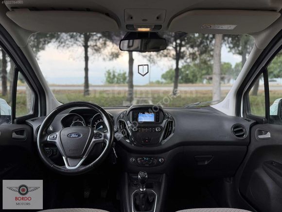 BORDO'DAN 2022 FORD TOURNEO COURİER