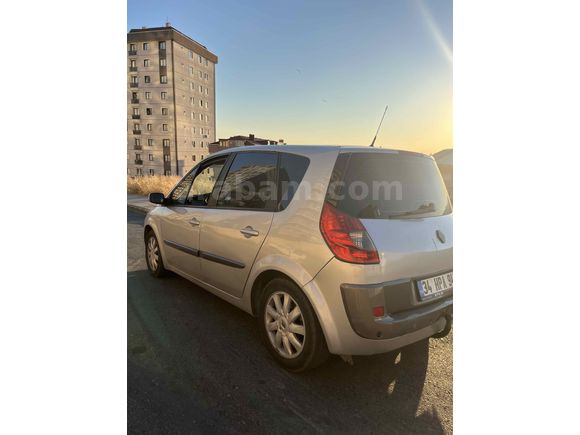 Sahibinden Renault Scenic 1.5 dCi Privilege 2007 Model 
