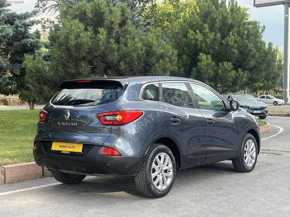 MURAT AUTO'DAN HATASIZ BOYASIZ TRAMERSİZ RENAULT KADJAR