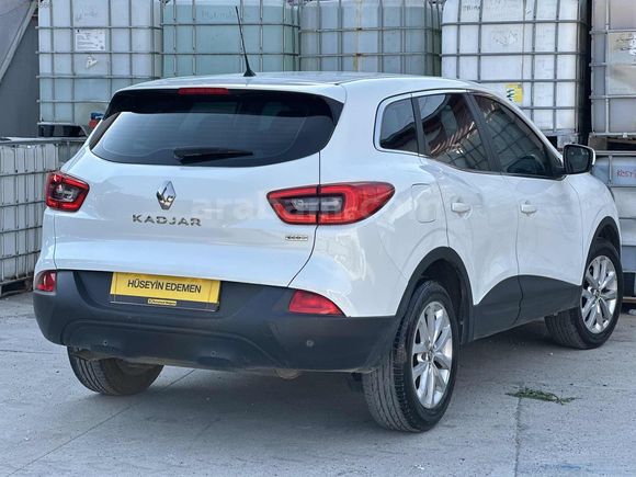 2016 MDL+RENAULT KADJAR+1.5 DCİ 110BG+TOUCH+BOYASIZ
