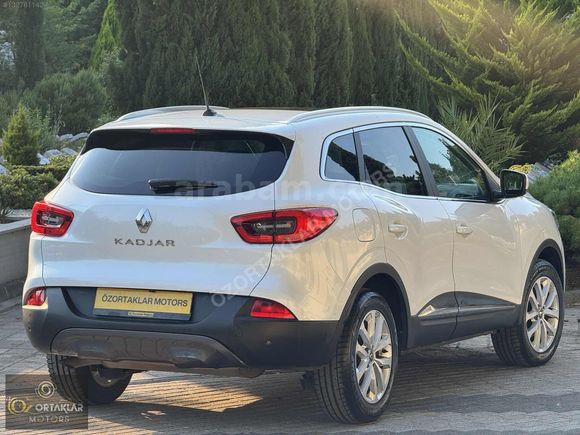 ÖZORTAKLAR'DAN 2018 KADJAR 1.5 İCON 117 BİN KM CAM TAVANLI