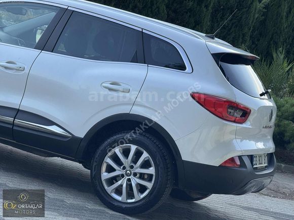 ÖZORTAKLAR'DAN 2018 KADJAR 1.5 İCON 117 BİN KM CAM TAVANLI