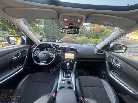 ÖZORTAKLAR'DAN 2018 KADJAR 1.5 İCON 117 BİN KM CAM TAVANLI