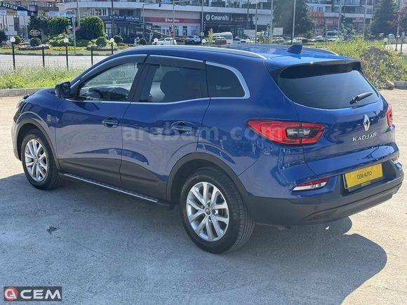 CEM AUTO'DAN 2020 MODEL RENAULT KADJAR 1.3 TCE TOUCH ROOF