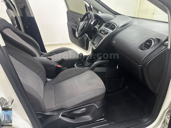 YÜCELER OTO'DAN 2011 MODEL SEAT ALTEA GERİ GÖRÜŞ KAMERA HATASIZ