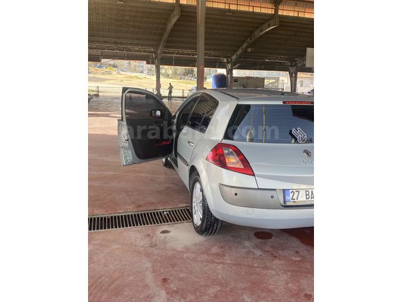 Sahibinden Renault Megane 1.6 Dynamique 2005 Model 
