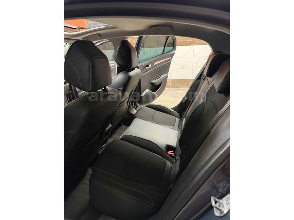 Sahibinden Renault Megane 1.3 TCe Icon 2025 Model 
