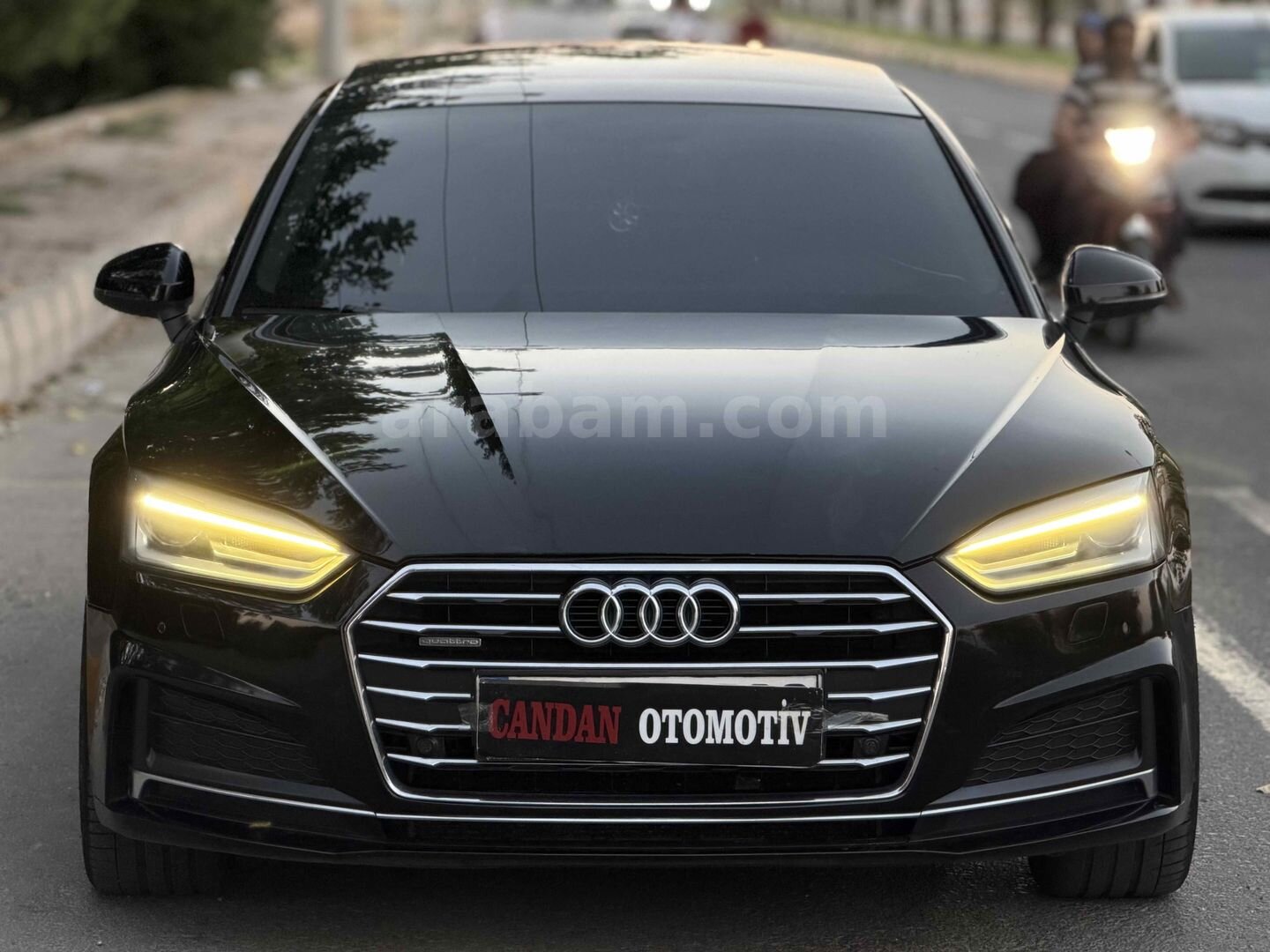 Galeriden Audi A5 Sportback 2.0 TDI 2017 Model Şanlıurfa 590.000 km Siyah 4