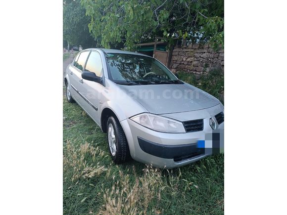 MEMURDAN TEK ELDEN KULLANILMIŞ 187000 KM'DE TEMİZ MEGANE 2
