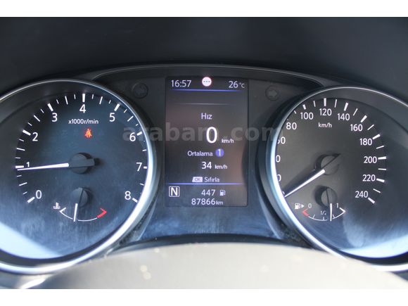Nissan Qashqai 1.3DIG-T SKYPACK