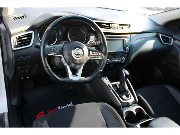 Nissan Qashqai 1.3DIG-T SKYPACK