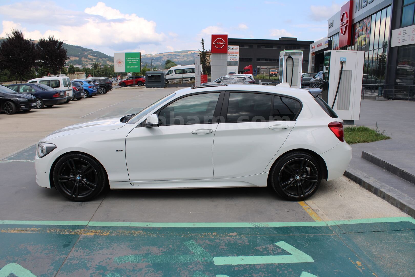 Galeriden BMW 1 Serisi 116i Comfort 2013 Model Samsun 196.109 km Beyaz 3
