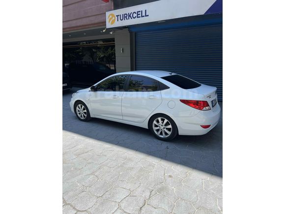 Sahibinden Hyundai Accent Blue 1.6 CRDI Mode Plus 2018 Model 