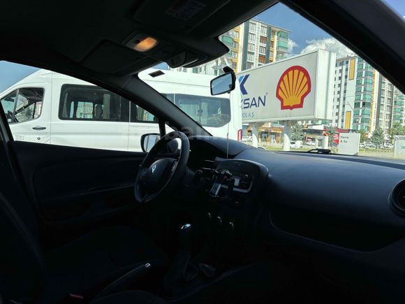 Sahibinden Renault Clio 1.2 Joy 2015 Model  54.000 km Beyaz