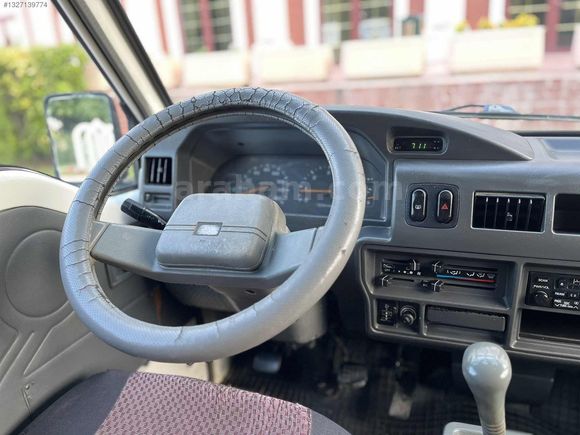 REFRA'DAN EMSALSİZ TEMİZLİKTE 2006 KLİMALI DÜŞÜK KM