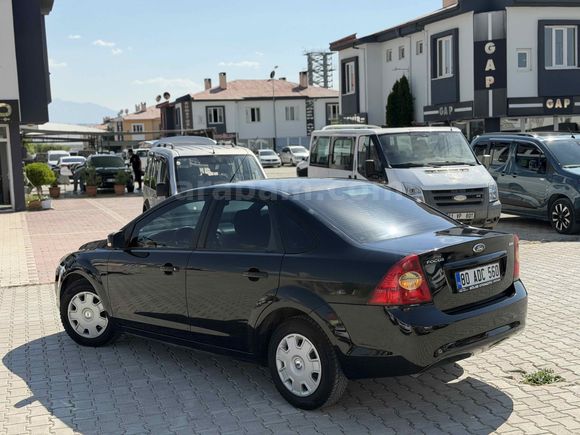 ORJİNAL HATASIZ Ford Focus 1.6 TDCi Trend 2010 Model Van