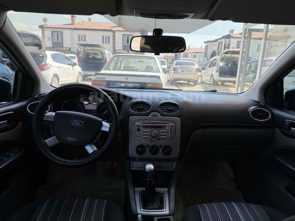 ORJİNAL HATASIZ Ford Focus 1.6 TDCi Trend 2010 Model Van