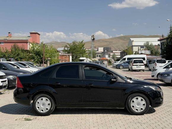 ORJİNAL HATASIZ Ford Focus 1.6 TDCi Trend 2010 Model Van