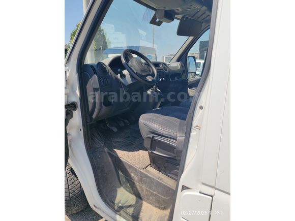 Galeriden Renault Master 2.3 DCi Uşak