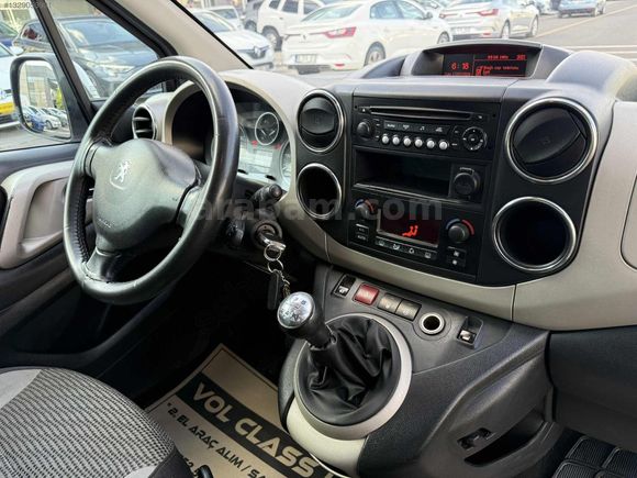 HATASIZ BOYASIZ PARTNER 1.6 HDİ ZENİTH CAM TAVAN