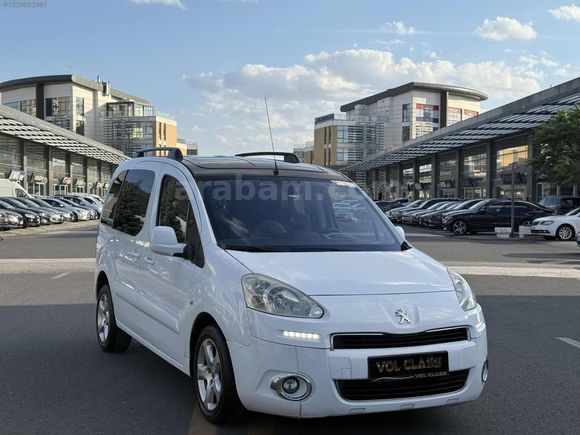 HATASIZ BOYASIZ PARTNER 1.6 HDİ ZENİTH CAM TAVAN
