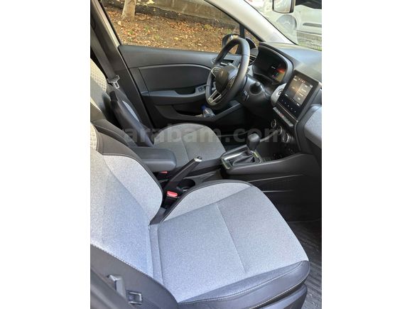 Sahibinden Renault Clio 1.0 TCe Evolution 2024 Model 